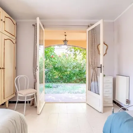 Superbe Appartement, Plein Centre Avec Jardin Sainte-Maxime