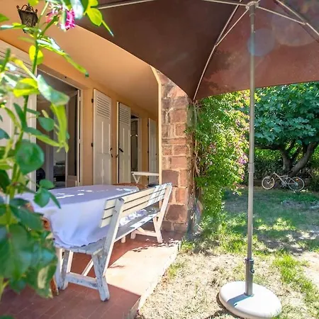 Apartment Superbe Appartement, Plein Centre Avec Jardin Sainte-Maxime