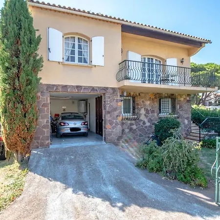 Superbe Appartement, Plein Centre Avec Jardin Apartman