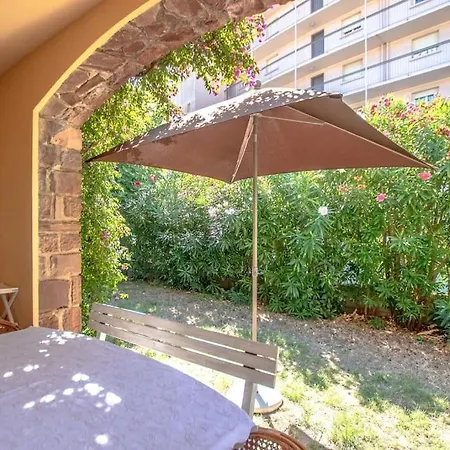 Lägenhet Superbe Appartement, Plein Centre Avec Jardin